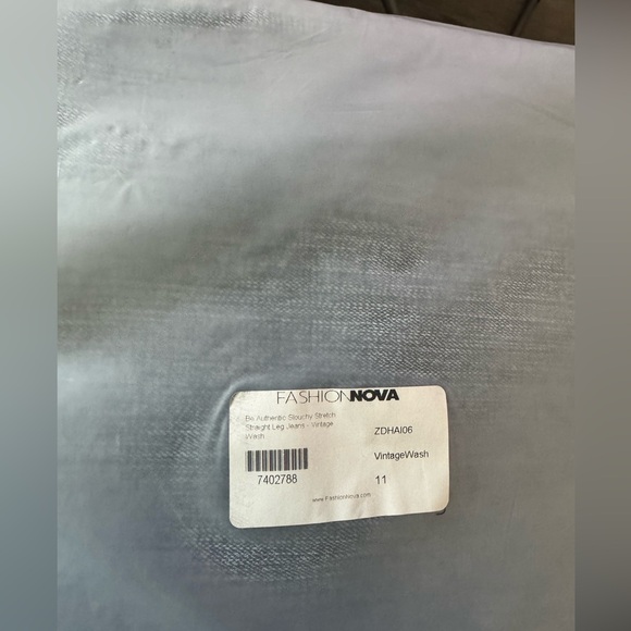 Be Authentic Slouchy Stretch Straight
Leg Jeans - Vintage Wash - Picture 6 of 6